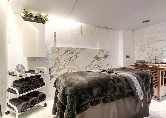 Hotel La Sivoliere 5*